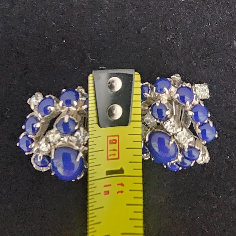 SE4 Elegant Blue, Diamomd Look, and Silver Color Cluster Clip On Earrings - Picture 2 of 5